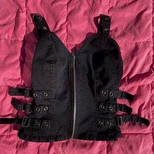 Black zip up vest top
